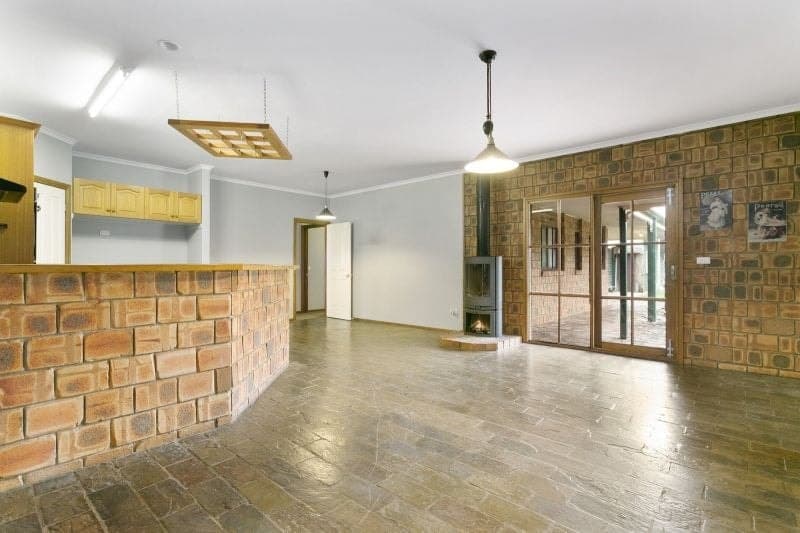2-22 Polonia Road SIMPSON VIC, Simpson - Thumbnail 4