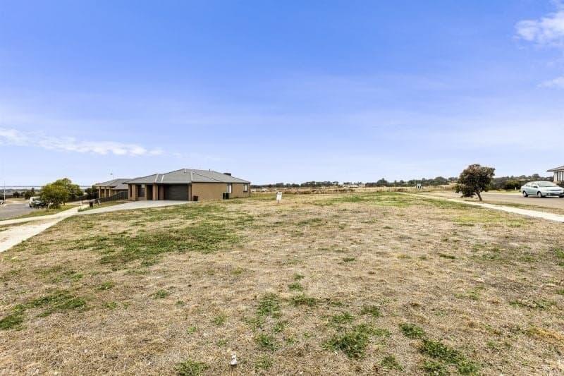 1 Hakea Drive ELLIMINYT VIC, Elliminyt - Thumbnail 3