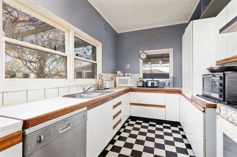 81-83 Murray Street East COLAC VIC, East Colac - Thumbnail 2
