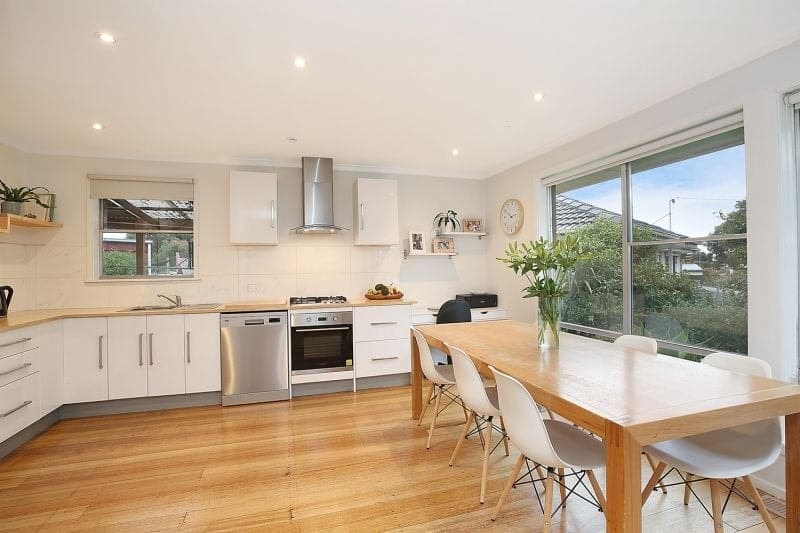 29 Sinclair Street COLAC VIC, Colac - Thumbnail 2