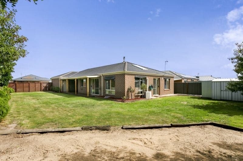 61 Imperial Drive COLAC VIC, Colac - Thumbnail 7