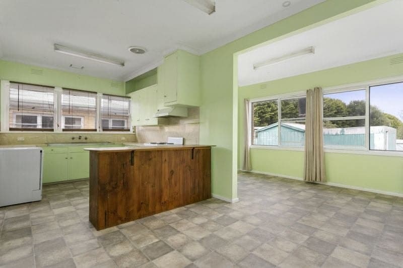 2478 Lavers Hill-Cobden Road SIMPSON VIC, Simpson - Thumbnail 2