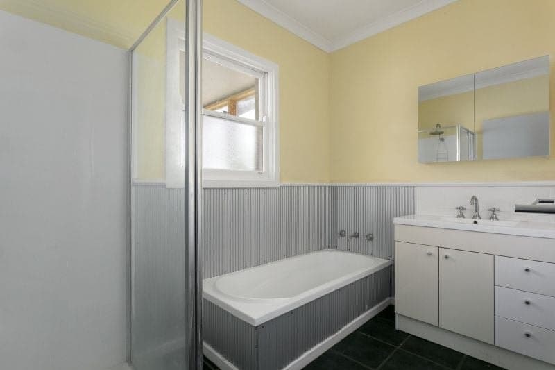 2478 Lavers Hill-Cobden Road SIMPSON VIC, Simpson - Thumbnail 4