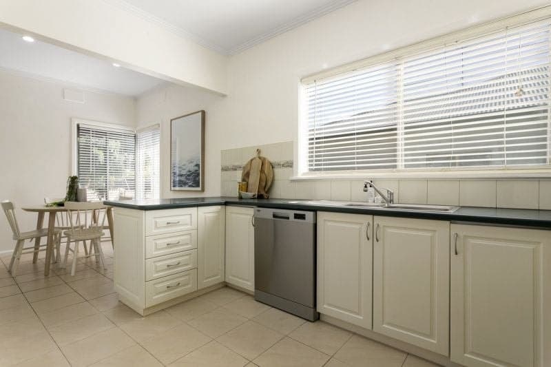 76 Armstrong Street COLAC VIC, Colac - Thumbnail 6