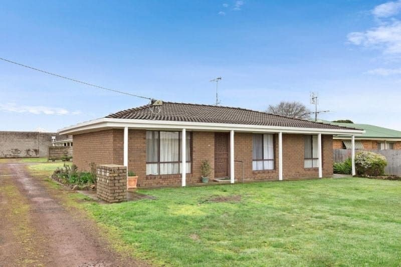 1/14 Parrott Street COBDEN VIC, Cobden - Image 1