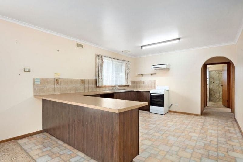 1/14 Parrott Street COBDEN VIC, Cobden - Thumbnail 2