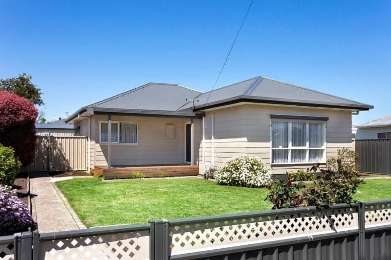 72 Hart Street COLAC VIC, Colac - Image 1