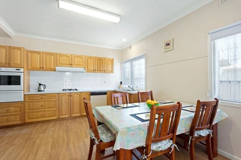 72 Hart Street COLAC VIC, Colac - Thumbnail 2
