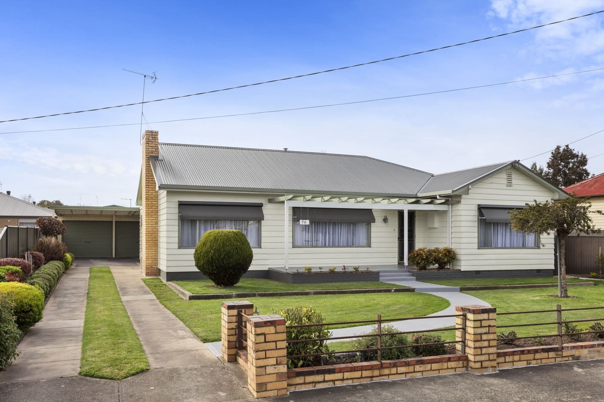 76 Hart Street COLAC VIC, Colac - Image 1