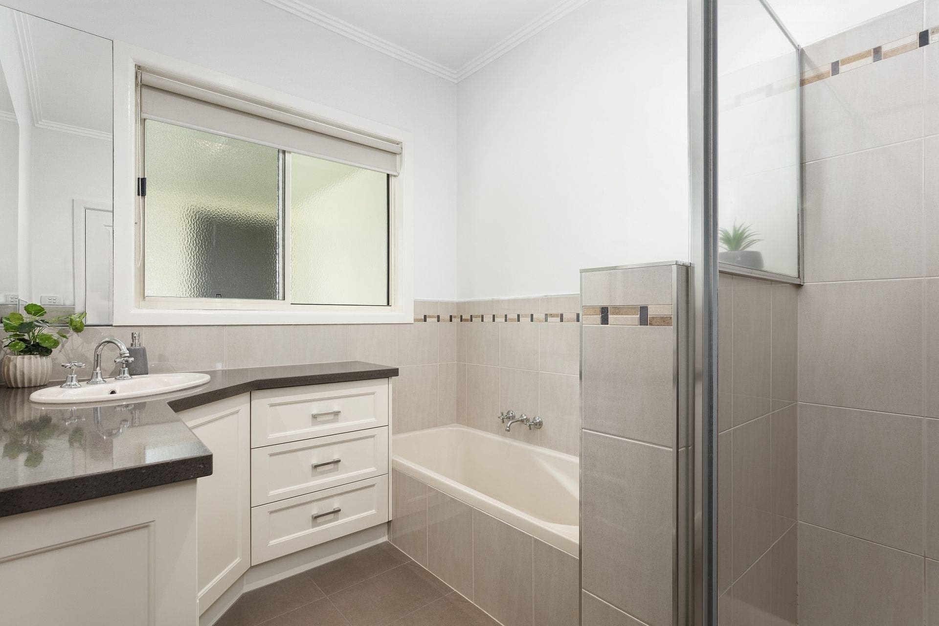 76 Hart Street COLAC VIC, Colac - Thumbnail 4