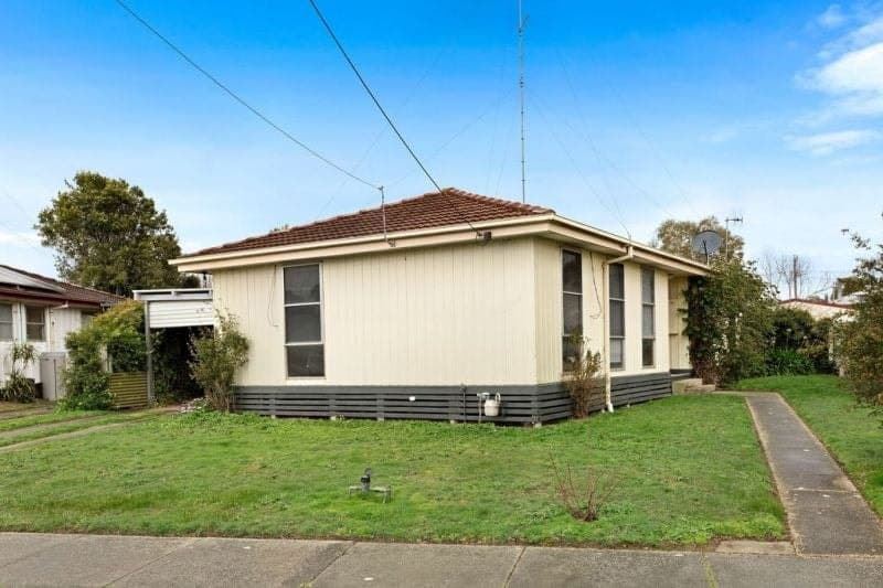 12 Bassett Court COLAC VIC, Colac - Image 1