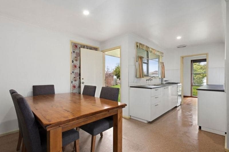 12 Bassett Court COLAC VIC, Colac - Thumbnail 2