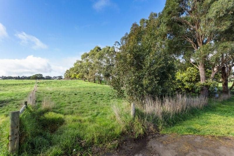 568 Corangamite Lake Road COROROOKE VIC, Cororooke - Thumbnail 2