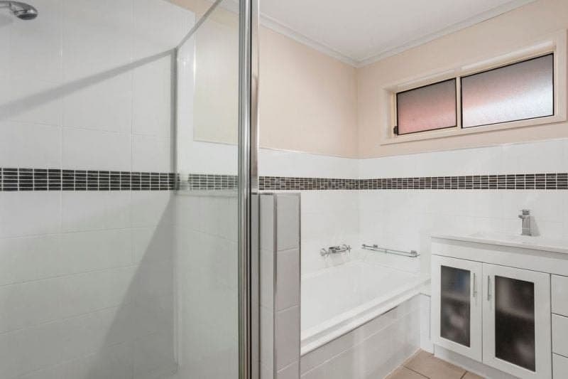 225 Sinclair Street South COLAC VIC, South Colac - Thumbnail 5