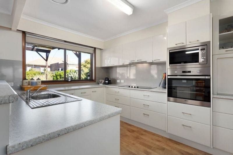 12 William Street COLAC VIC, Colac - Thumbnail 2