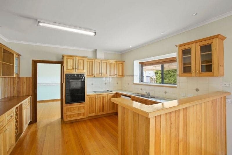 525 Princes Highway COLAC WEST VIC, Colac West - Thumbnail 2