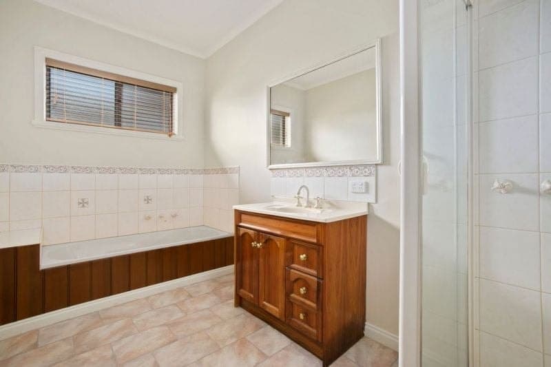 525 Princes Highway COLAC WEST VIC, Colac West - Thumbnail 8