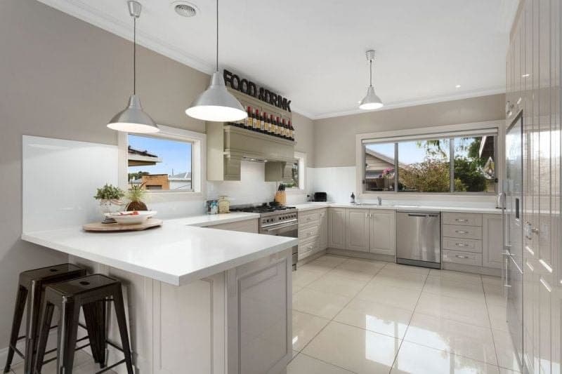 8 Woods Street COLAC VIC, Colac - Thumbnail 2