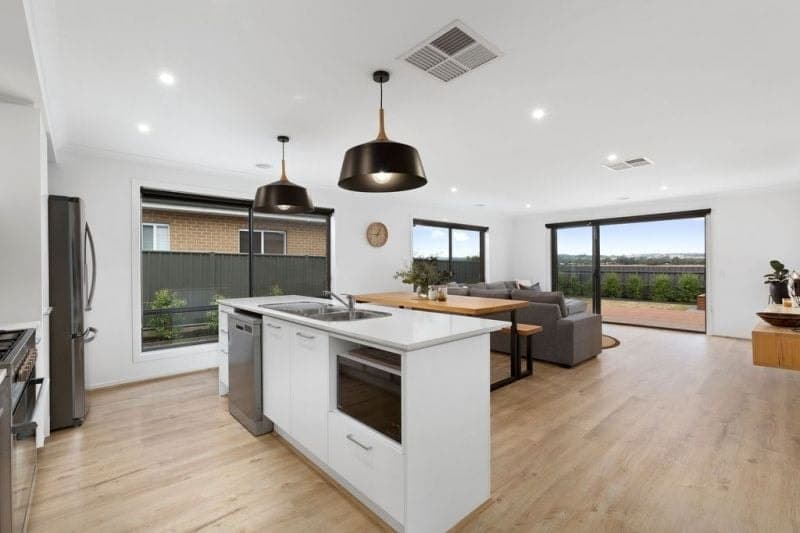 23 Imperial Drive COLAC VIC, Colac - Image 1