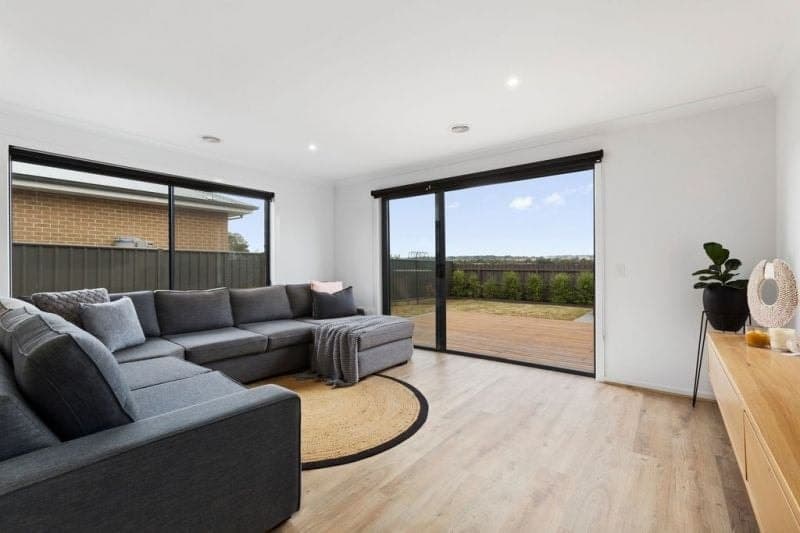 23 Imperial Drive COLAC VIC, Colac - Thumbnail 4
