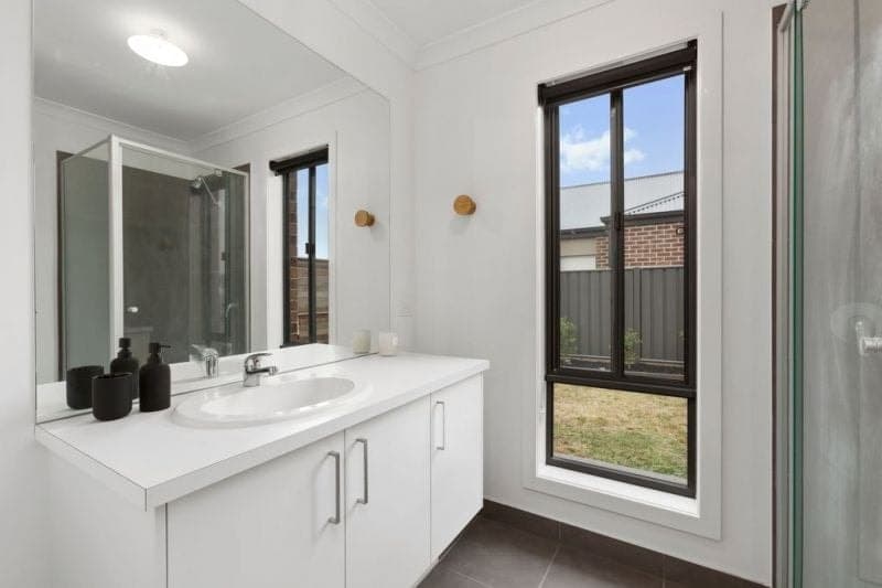 23 Imperial Drive COLAC VIC, Colac - Thumbnail 6