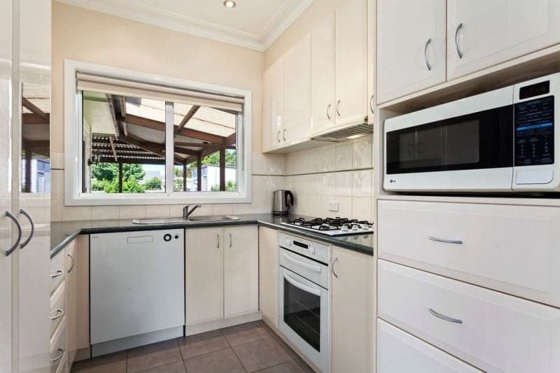 26 Alexander Street COLAC VIC, Colac - Thumbnail 2