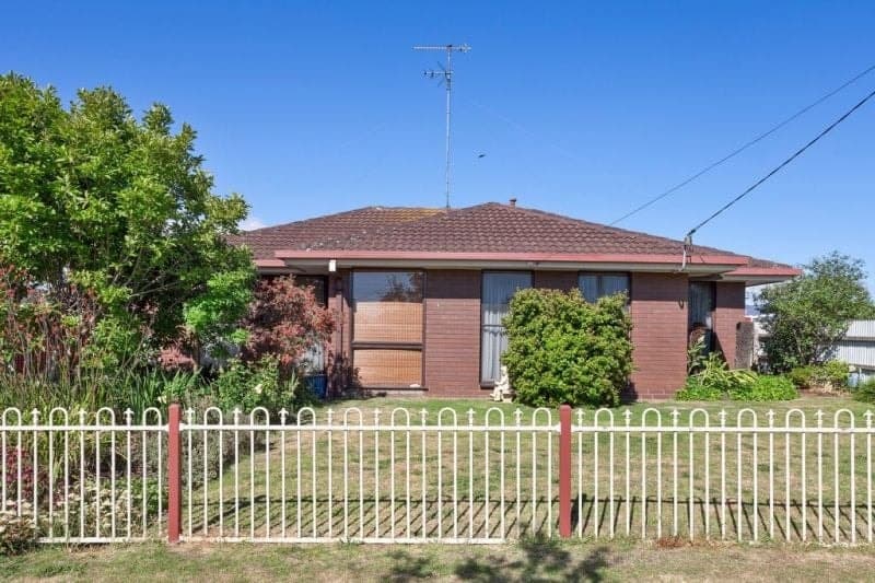 2 Woods Street COLAC VIC, Colac - Thumbnail 2