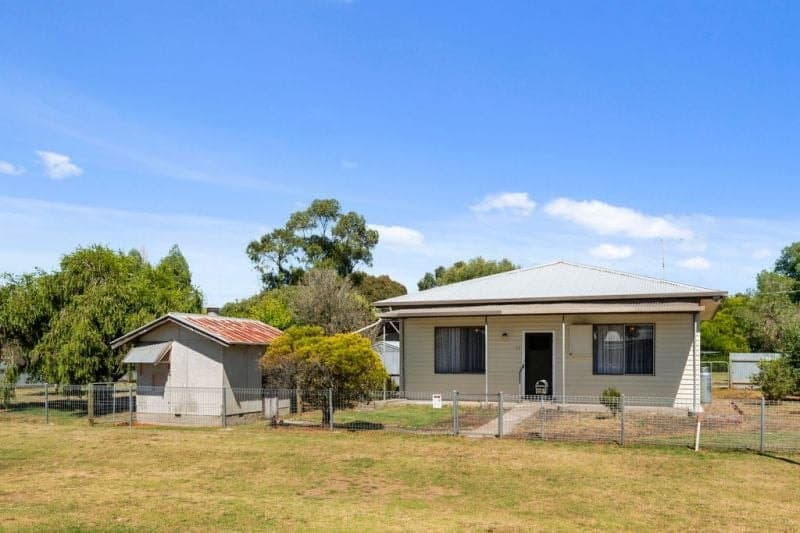 21 Coulston Street BEEAC VIC, Beeac - Image 1