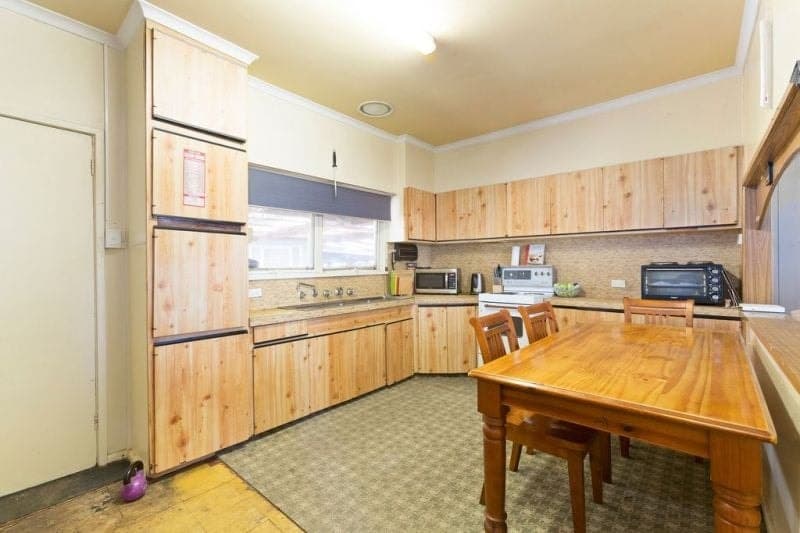 15 Brown Street COLAC VIC, Colac - Thumbnail 2