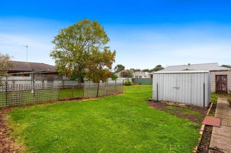 82 Curdie Street COBDEN VIC, Cobden - Thumbnail 7