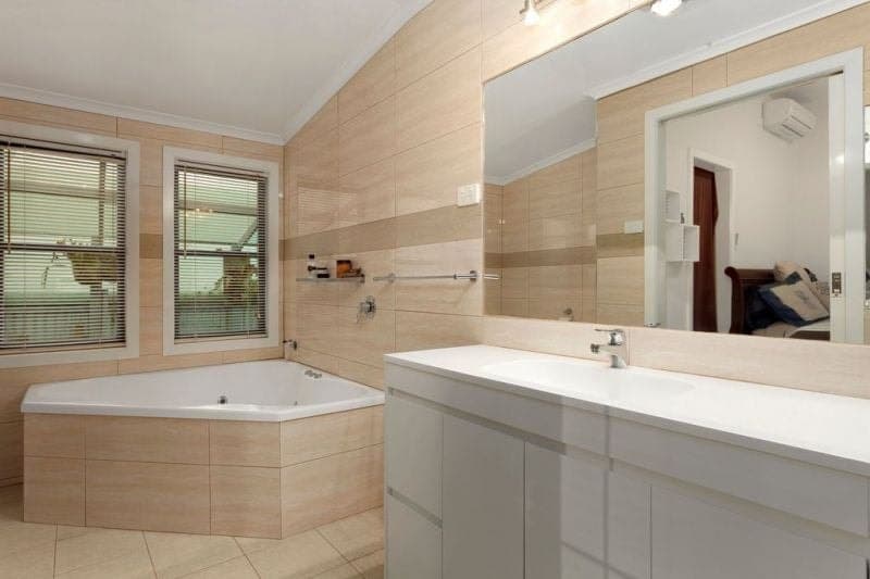 12 Ross Street COLAC VIC, Colac - Thumbnail 5