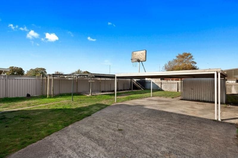106 Armstrong Street COLAC VIC, Colac - Thumbnail 7