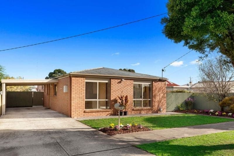 17 Talbot Street COLAC VIC, Colac - Image 1