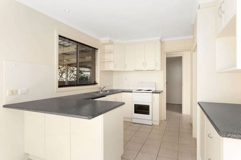 17 Talbot Street COLAC VIC, Colac - Thumbnail 2