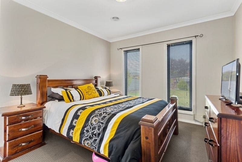20 McAlpine Court CAMPERDOWN VIC, Camperdown - Thumbnail 5