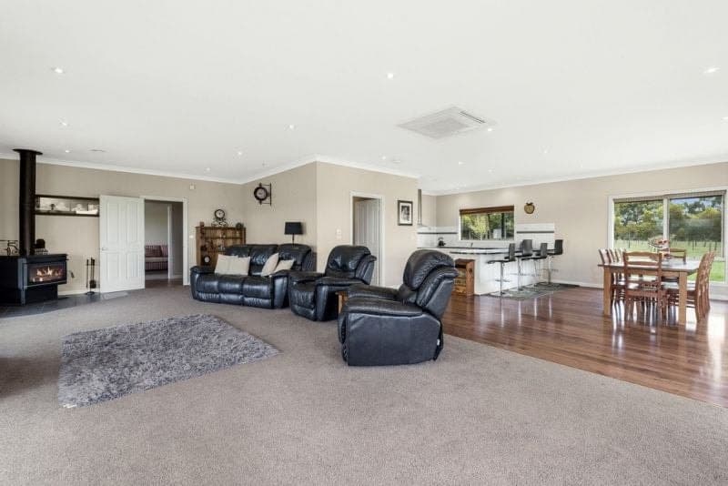 725 Colac - Lorne Road BIRREGURRA VIC, Birregurra - Thumbnail 4