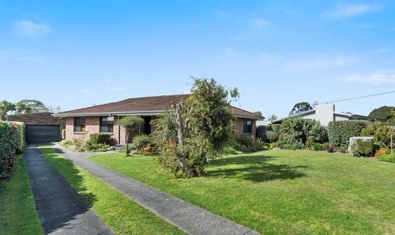 22 Ross Street COLAC VIC, Colac - Thumbnail 2