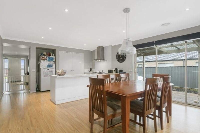 204 Armstrong Street COLAC VIC, Colac - Thumbnail 2