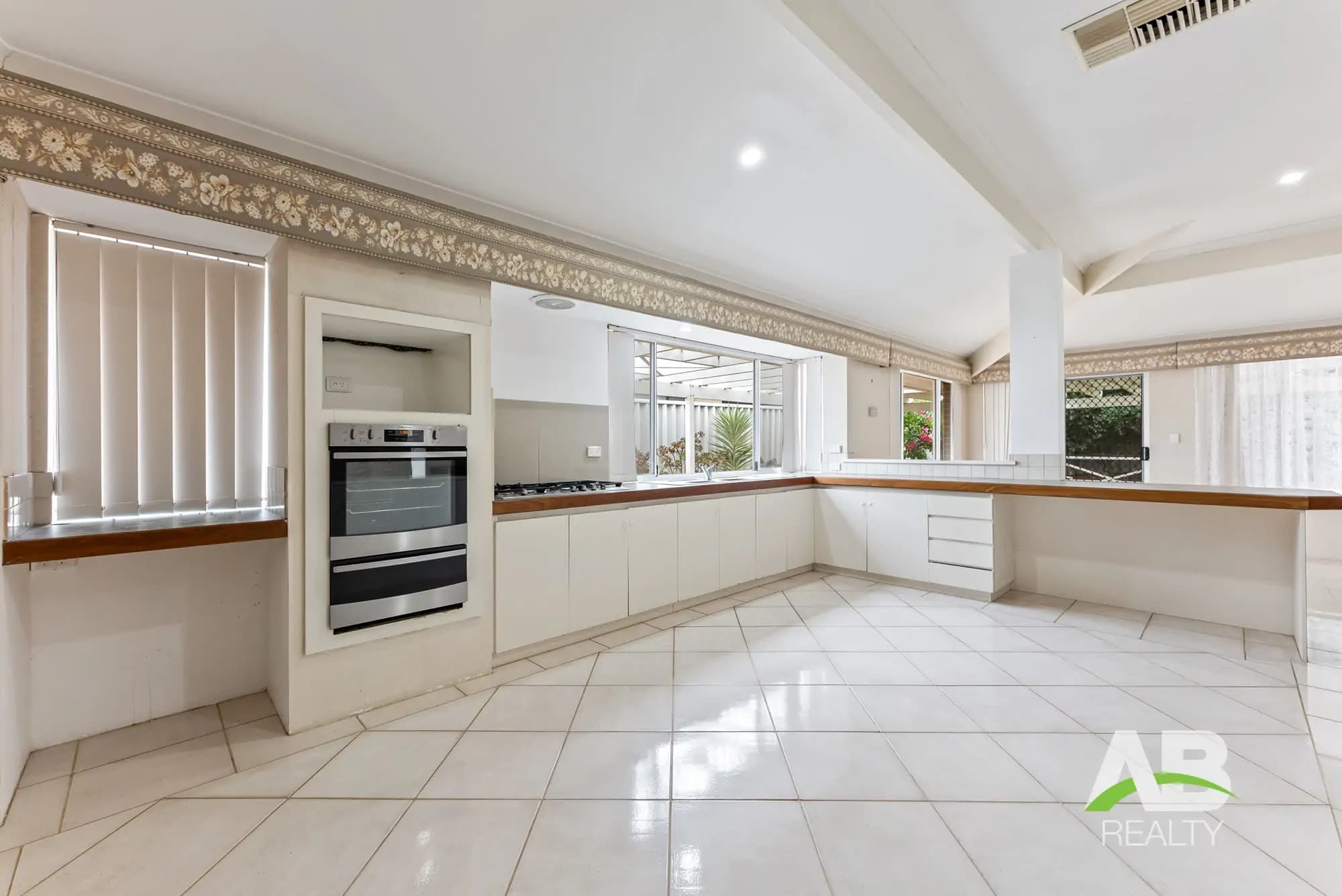 5 Balladong Loop, CARRAMAR WA 6031, Carramar - Thumbnail 7