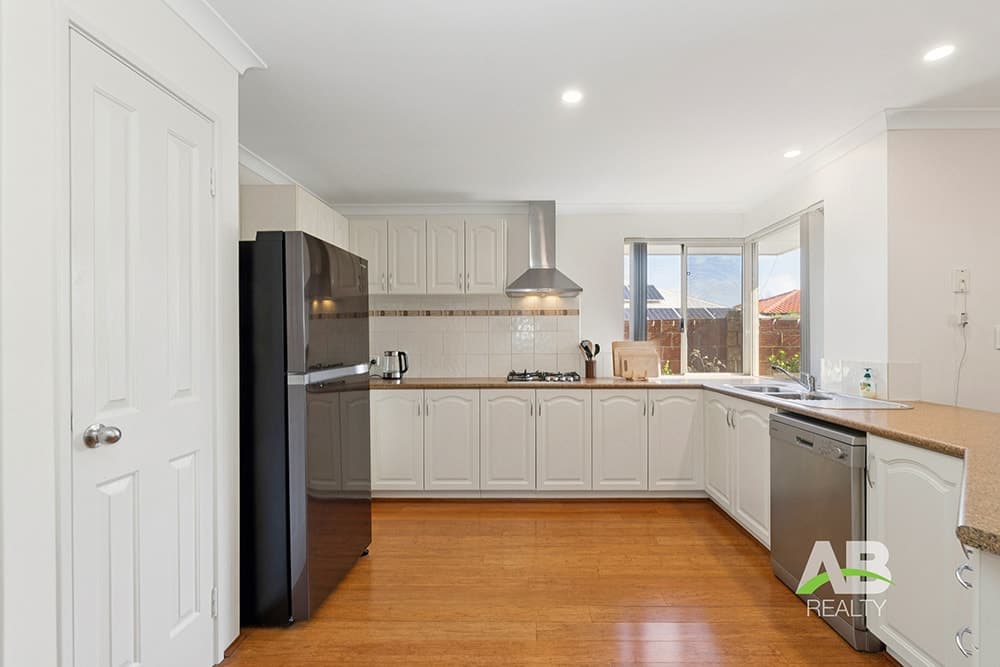 8 Salmond Turn, WANNEROO WA 6065, Wanneroo - Image 1