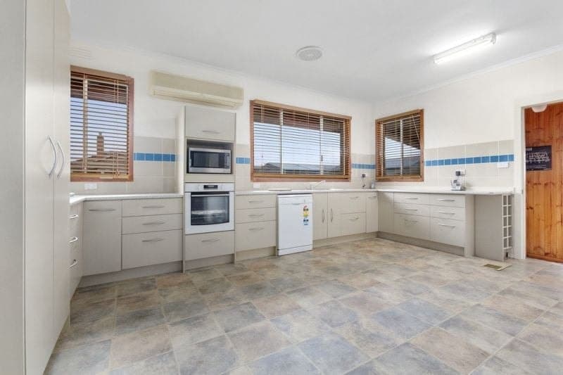 1213 Corangamite Lake Road ALVIE VIC, Alvie - Thumbnail 3