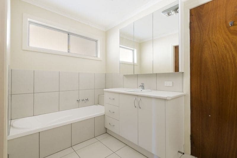144 Armstrong Street COLAC VIC, Colac - Thumbnail 4