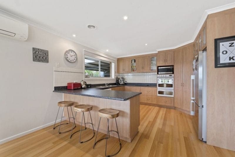 2 Garrett Street COLAC VIC, Colac - Thumbnail 2