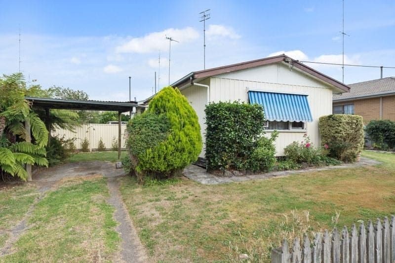 3/7 Moet Street COLAC VIC, Colac - Image 1