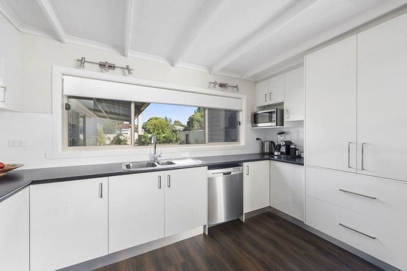 27 Alexander Street COLAC VIC, Colac - Thumbnail 2