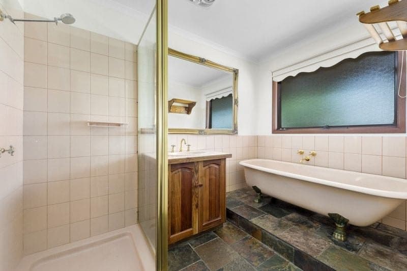 135 Everett Crescent BARONGAROOK WEST VIC, Barongarook West - Thumbnail 4