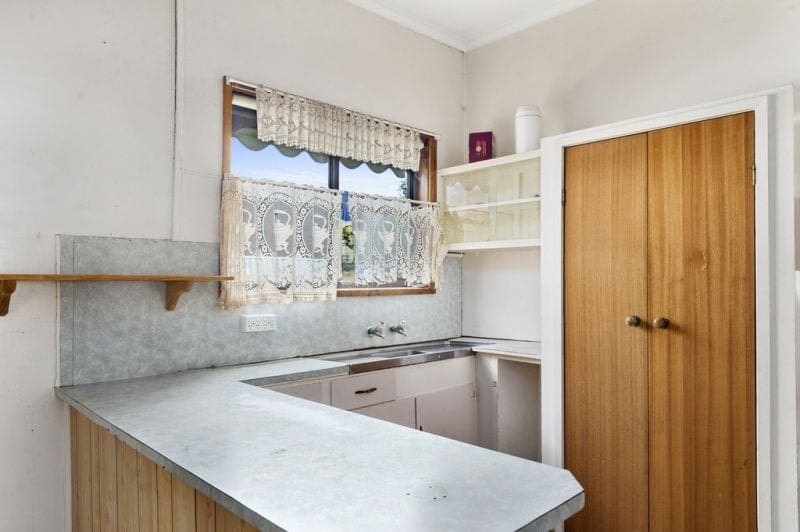 3 Morrison Street COLAC VIC, Colac - Thumbnail 2