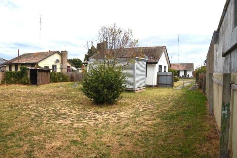 22 Churchill Square COLAC VIC, Colac - Thumbnail 7