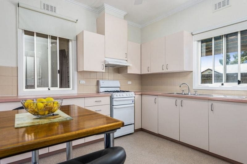 13 Johnstone Crescent COLAC VIC, Colac - Thumbnail 2