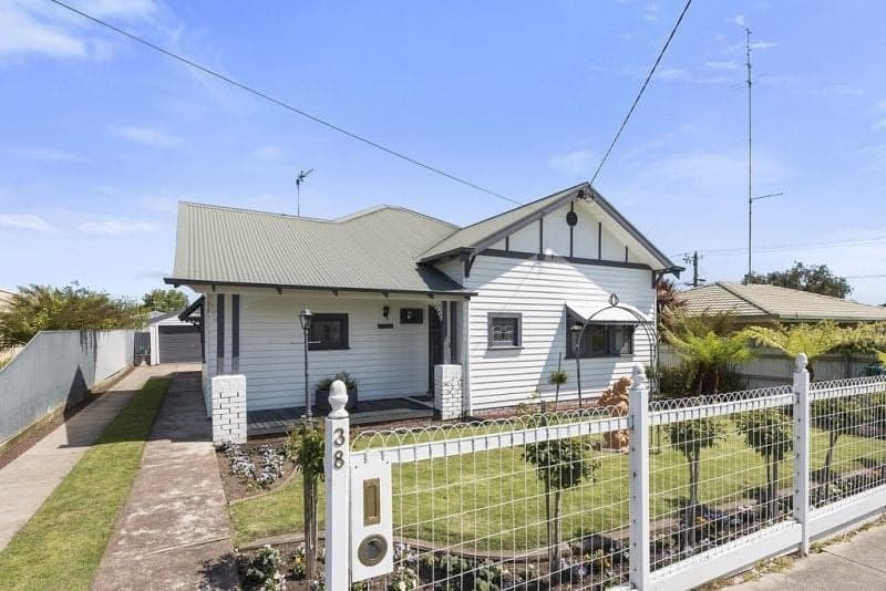 38 Miller Street COLAC VIC, Colac - Image 1